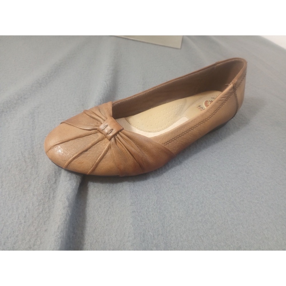 Earth Spirit Pleated Brown Round Toe Slip-On Ballet Flat Shoes Women's US Sz 8
